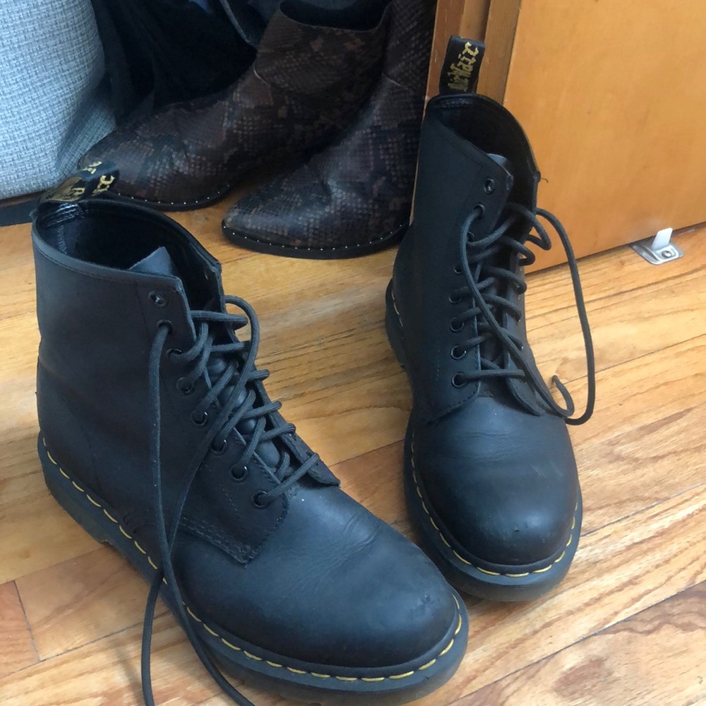 Lightly worn Doc Marten black tie up boots